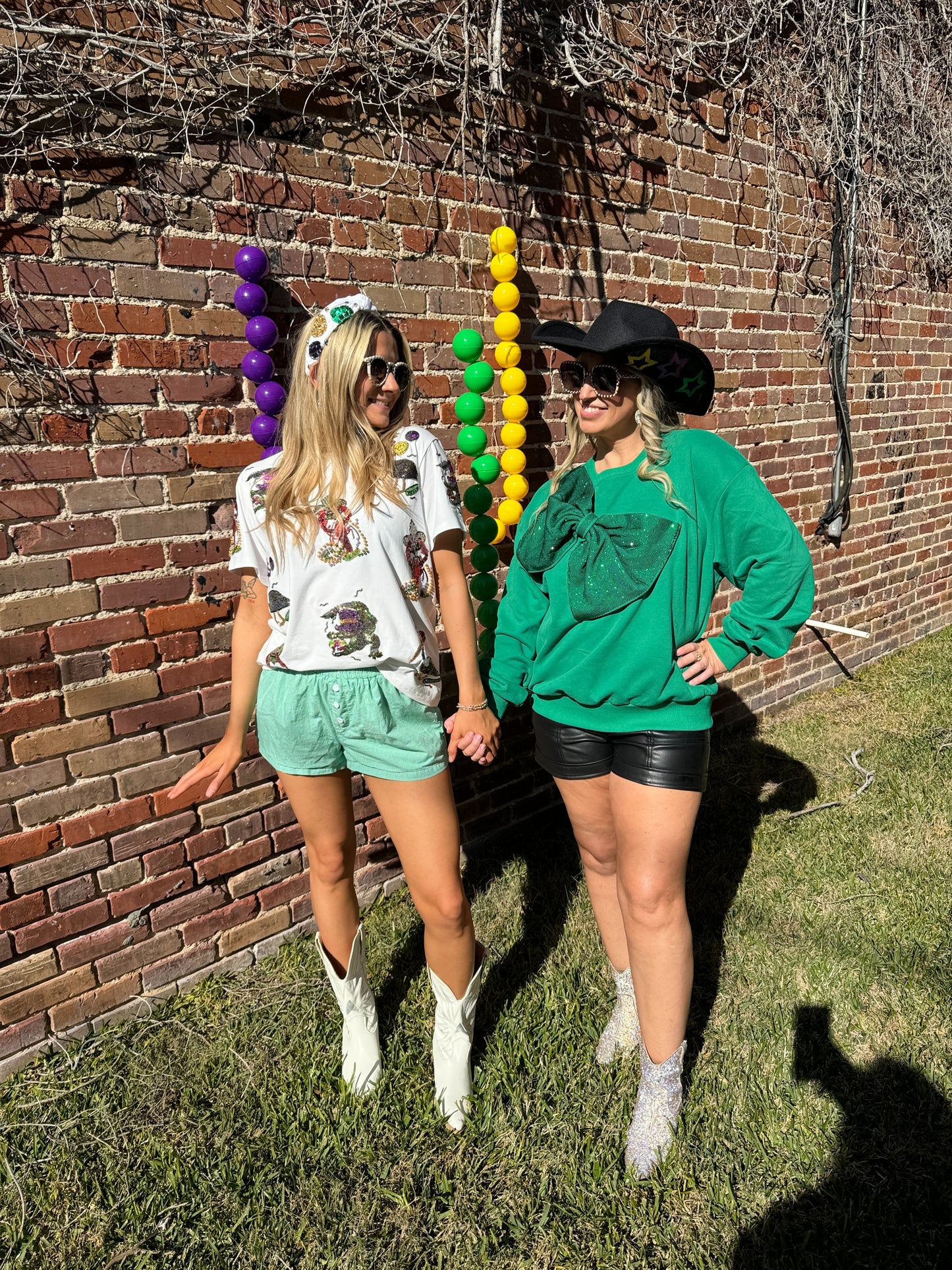 Mardi Gras glitter star cowboy hat in black