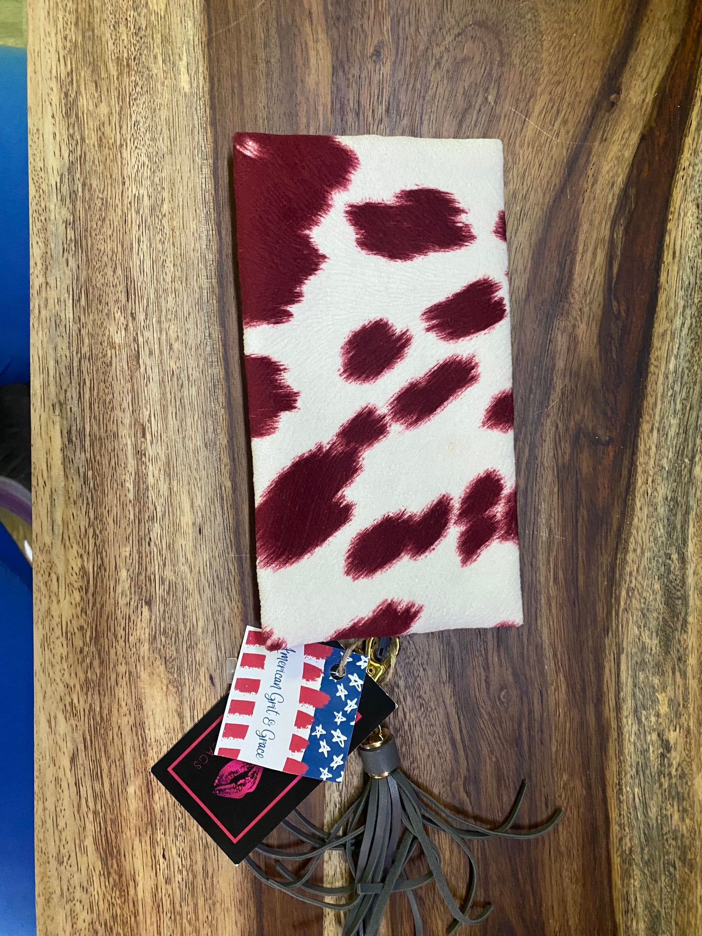 Makeup Junkie Bags Maroon Out