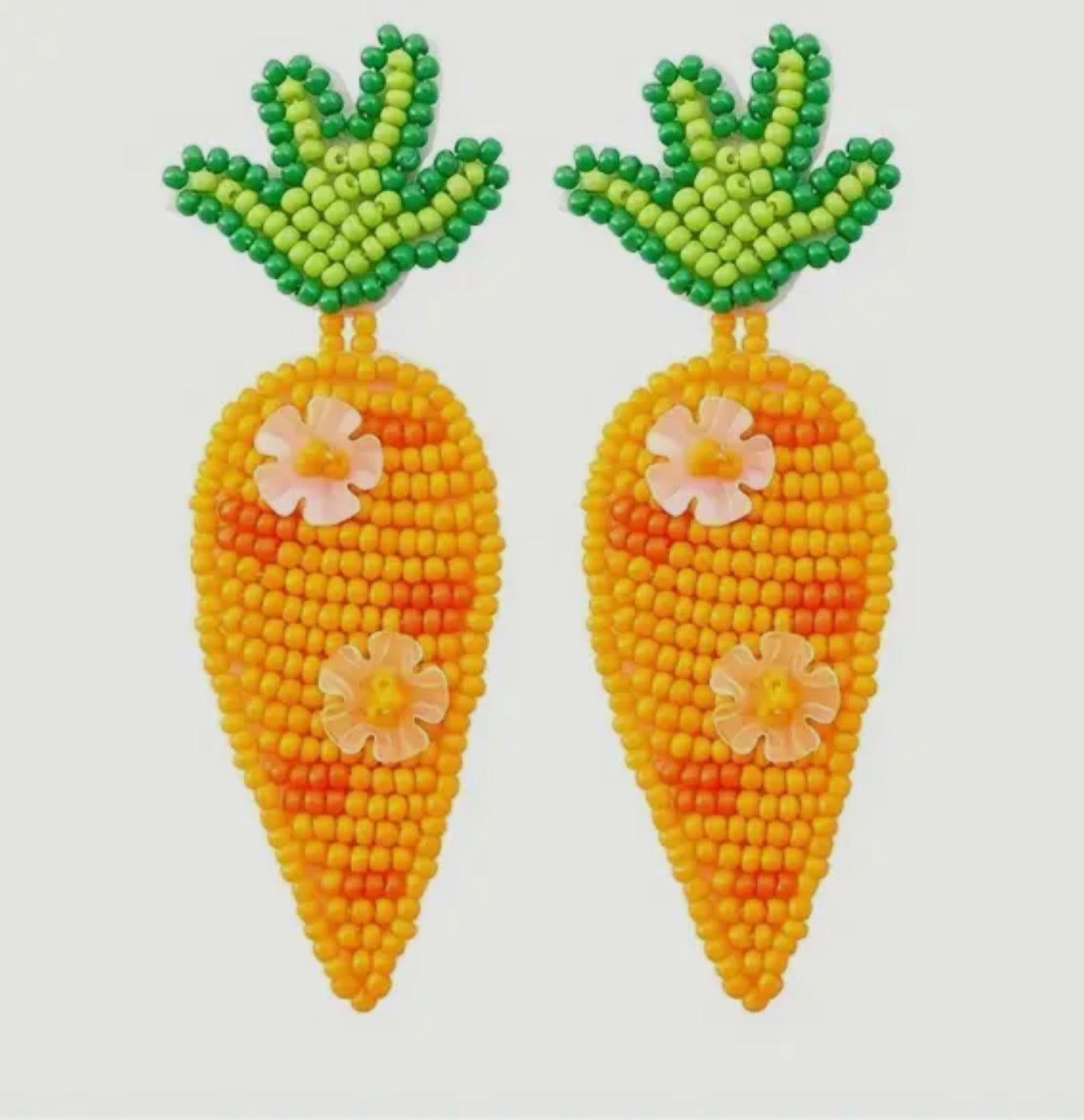 Beaded Carrot Easter earring