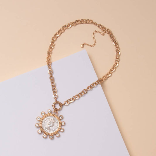 Queen Elizabeth Medallion Pendant Necklace