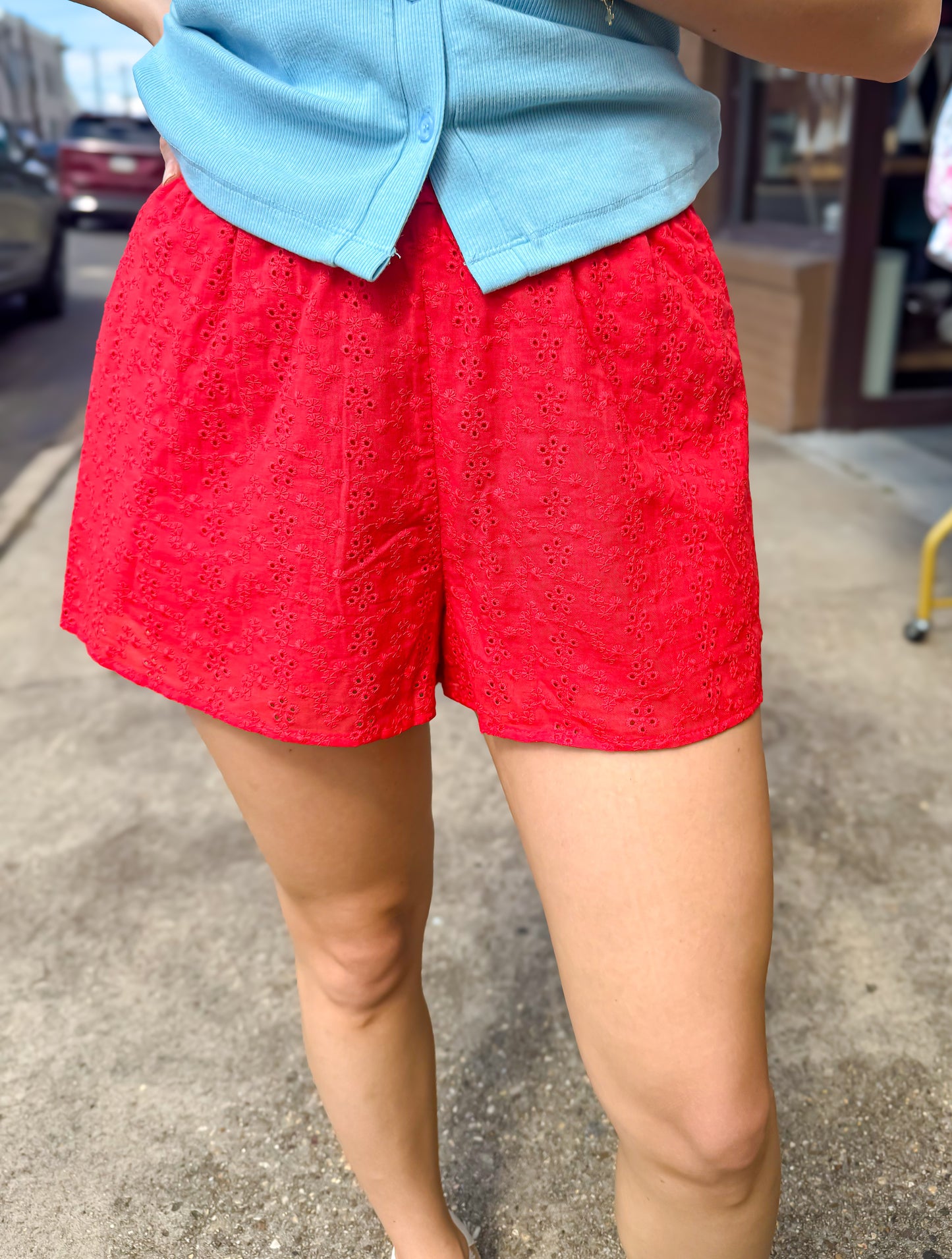 Red Eyelet Elastic Shorts With Pockets
