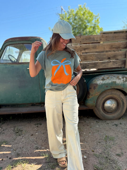 Painted Pumpkin Bow Tee in Basil